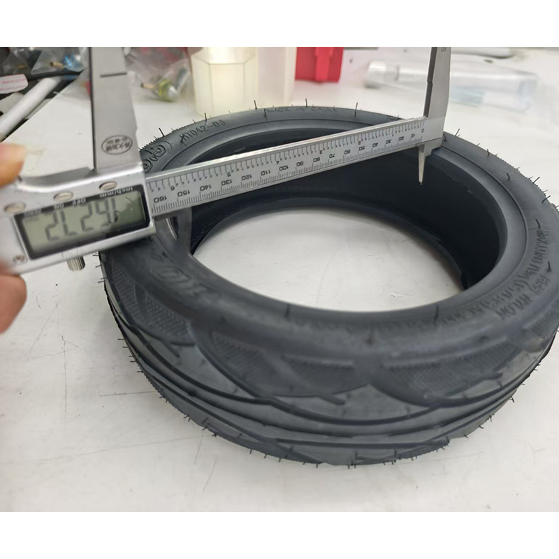 Original Tubeless Tire for INM - đánh giá và giá Scooter Parts